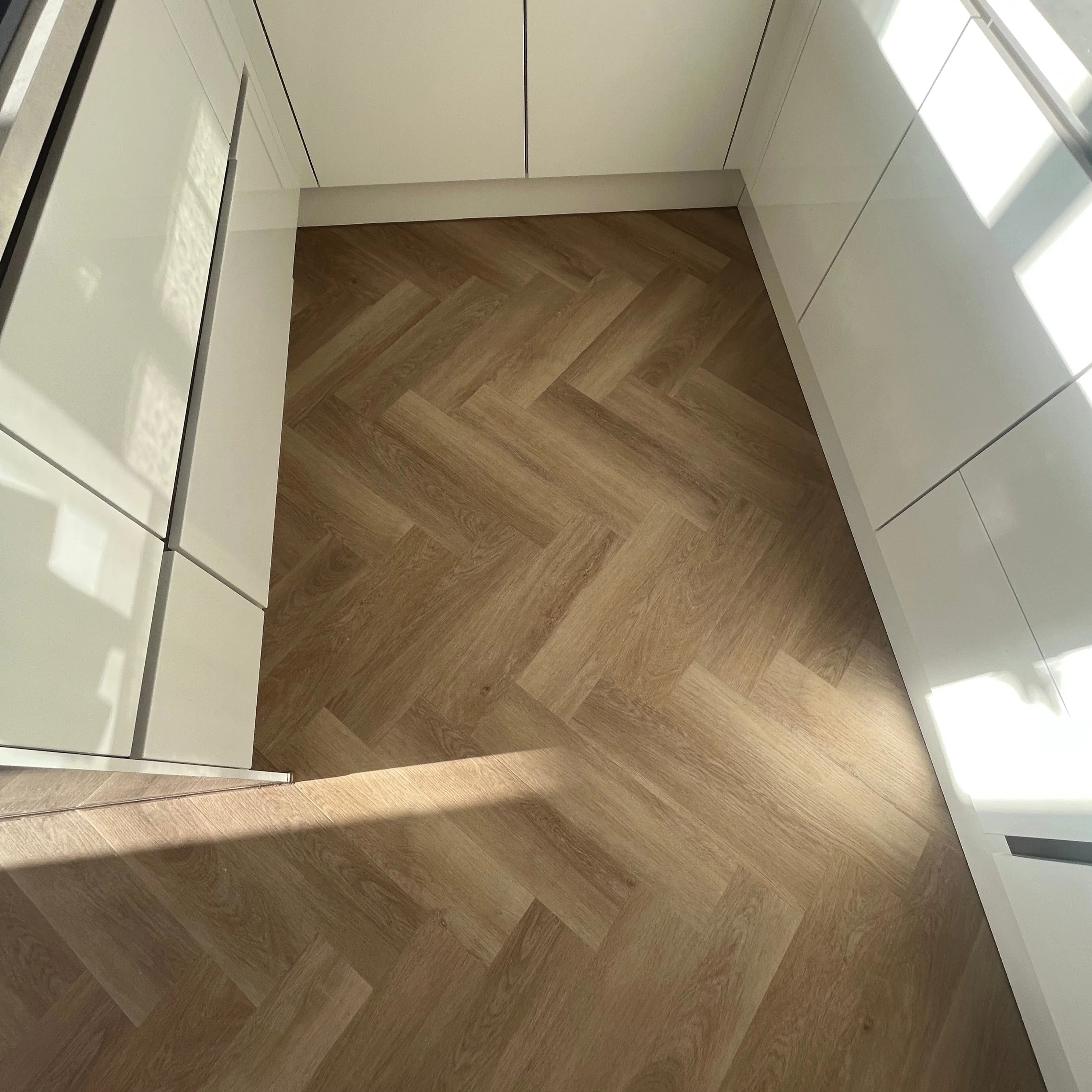 »Eiche Oleander« Fischgrät Klebevinyl 1m² - Image 25