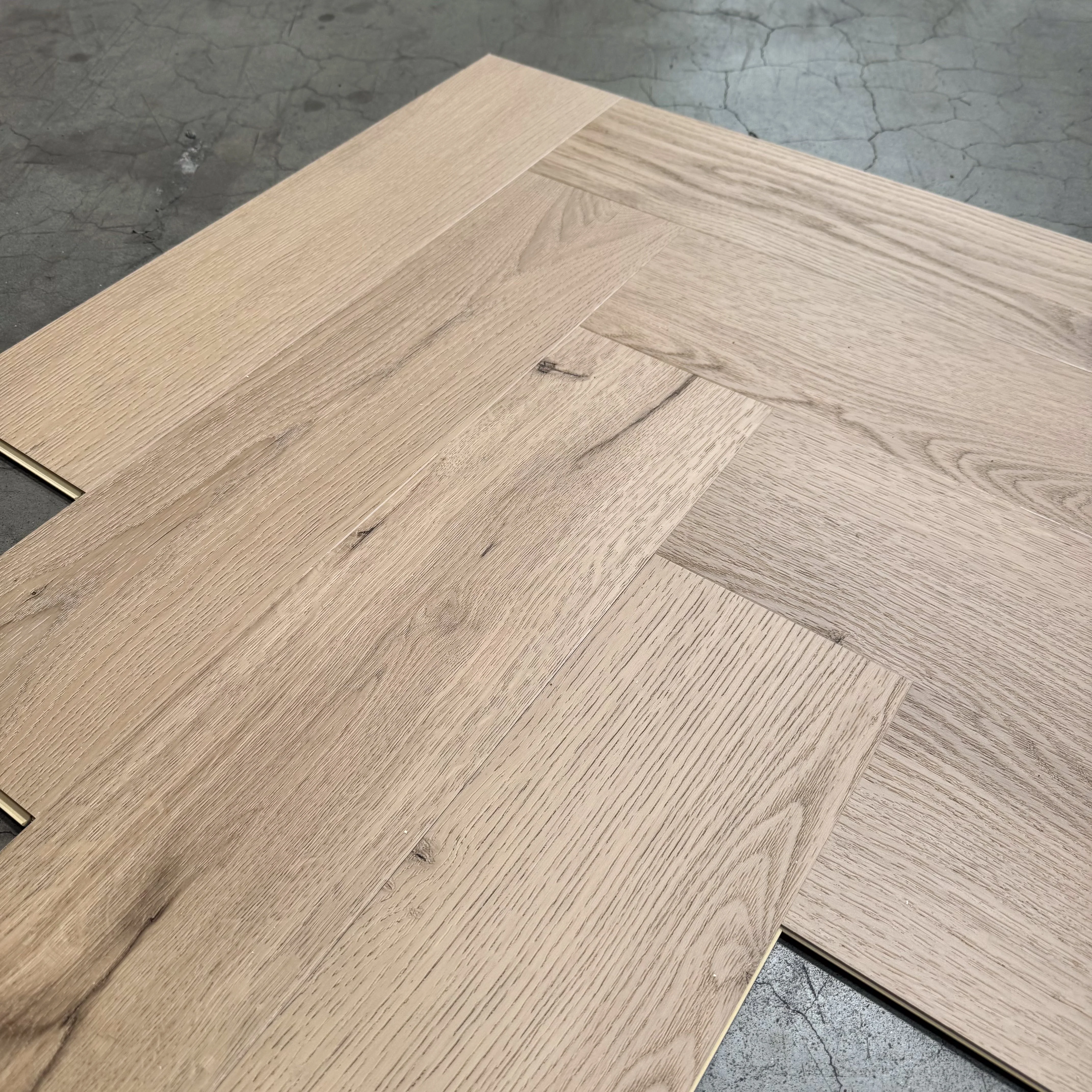 »Natural Oak« Premium Klick-Vinyl Fischgrät 1m² - Image 2
